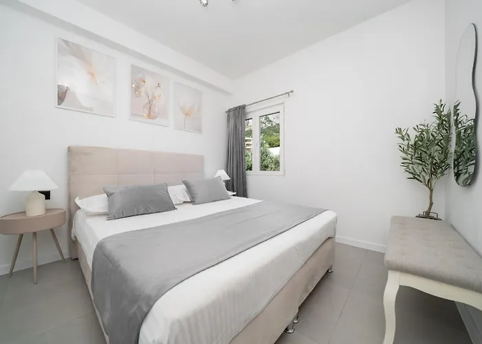 Lägenhet Luxury Nea