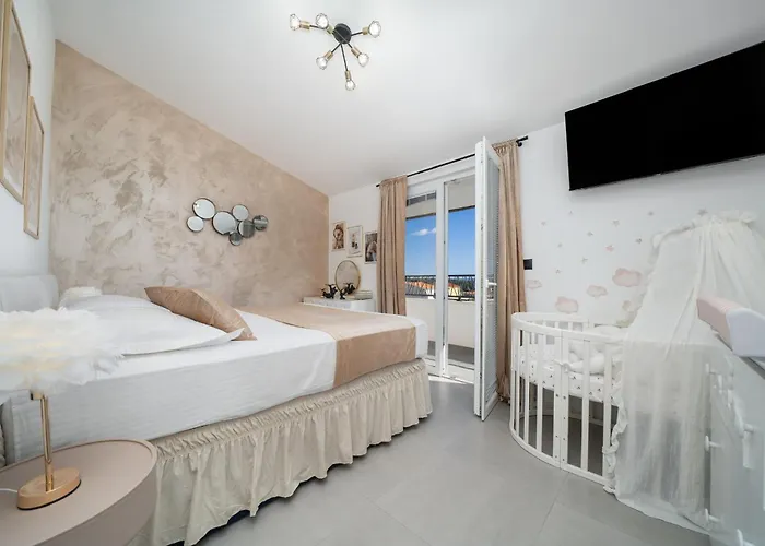 Lägenhet Luxury Nea