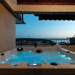 Apartment Penthouse Nea With Jacuzzi And Sea View *