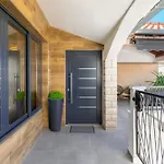 Penthouse Nea With Jacuzzi And Sea View Makarska
