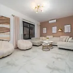 Penthouse Nea With Jacuzzi And Sea View Apartment Makarska