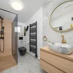 Penthouse Nea With Jacuzzi And Sea View Makarska