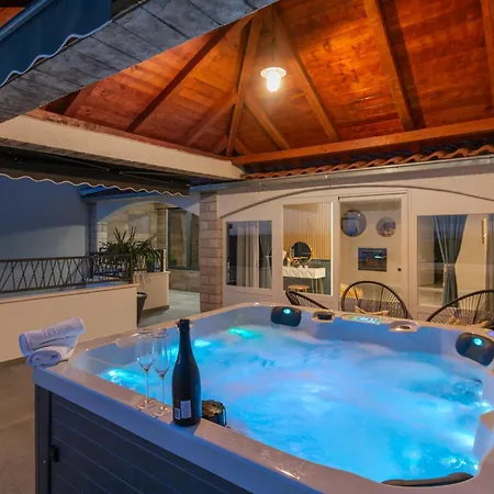 Luxury Nea With Jacuzzi And Sea View *