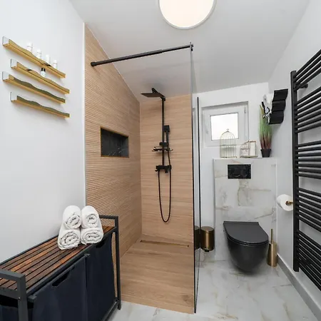 Luxury Nea With Jacuzzi And Sea View Apartman Makarska
