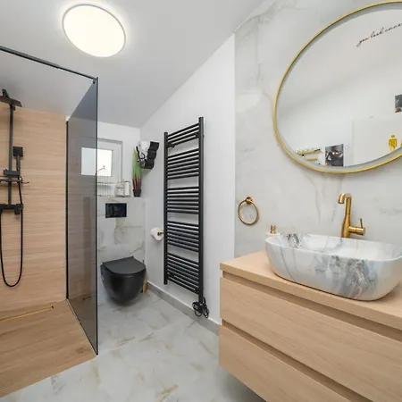 Luxury Nea With Jacuzzi And Sea View Makarska