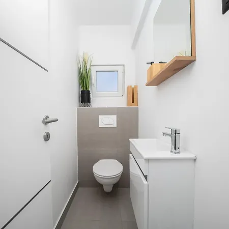 Luxury Nea With Jacuzzi And Sea View * מאקרסקה