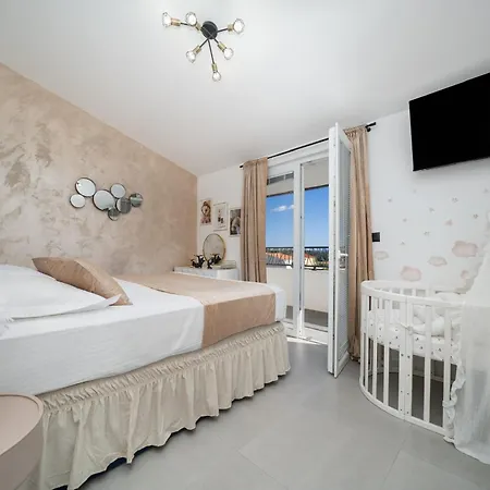 公寓 Luxury Nea With Jacuzzi And Sea View