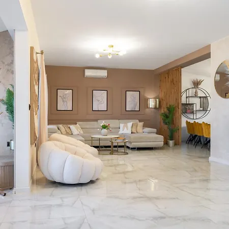 דירה Luxury Nea With Jacuzzi And Sea View מאקרסקה