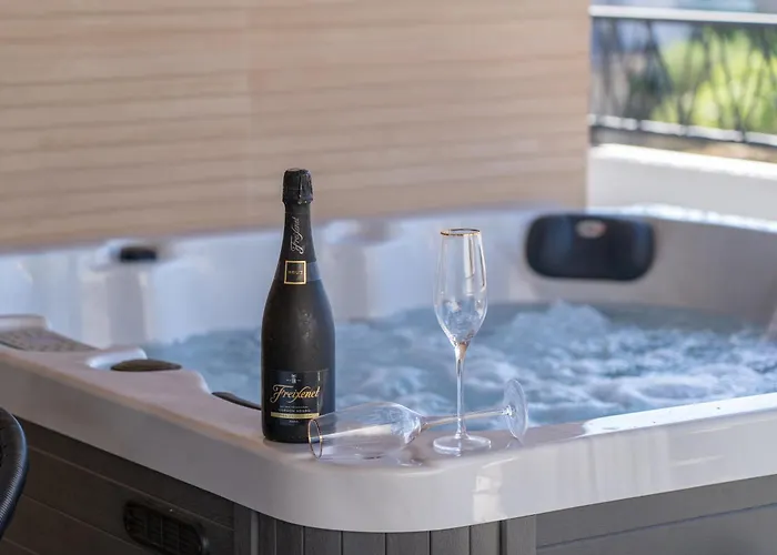 Lejlighed Luxury Nea *