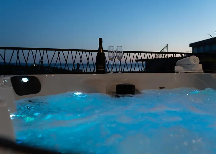 Luxury Nea Lejlighed